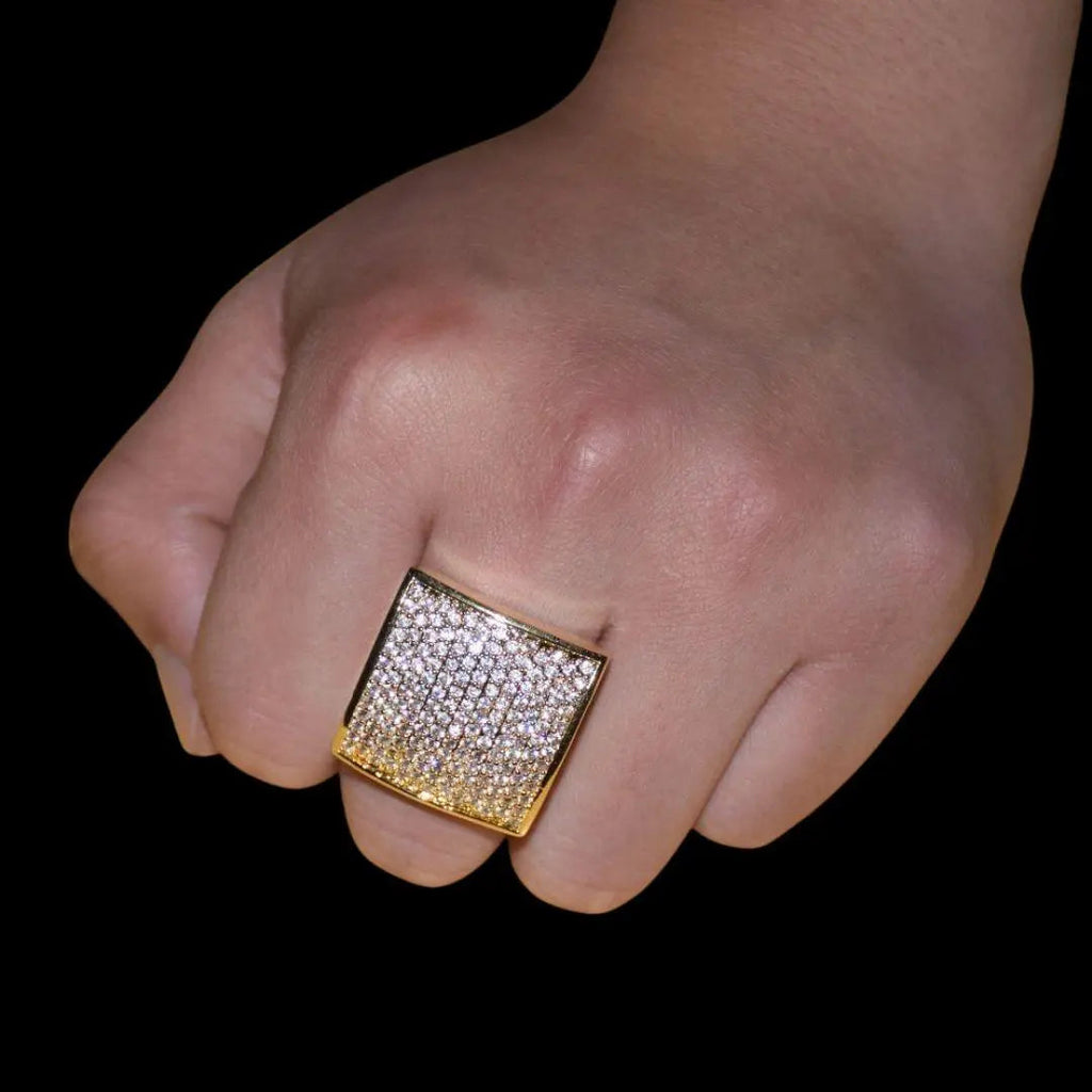 Oval Square Iced Out Ring - Cartice™LuxuryJewelryGoldSilverWatchBraceletNecklaceChainIced-outCubanMoissaniteTarnish-freeStainlessDurablePremiumShinePlatedStatementDiamondAffordable