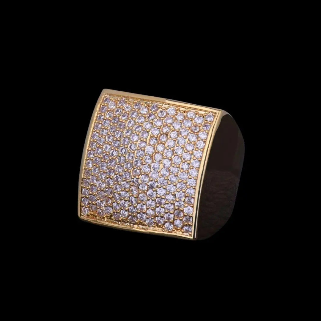 Oval Square Iced Out Ring - Cartice™LuxuryJewelryGoldSilverWatchBraceletNecklaceChainIced-outCubanMoissaniteTarnish-freeStainlessDurablePremiumShinePlatedStatementDiamondAffordable