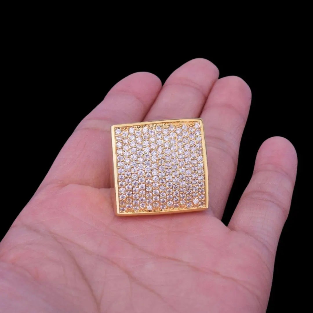 Oval Square Iced Out Ring - Cartice™LuxuryJewelryGoldSilverWatchBraceletNecklaceChainIced-outCubanMoissaniteTarnish-freeStainlessDurablePremiumShinePlatedStatementDiamondAffordable