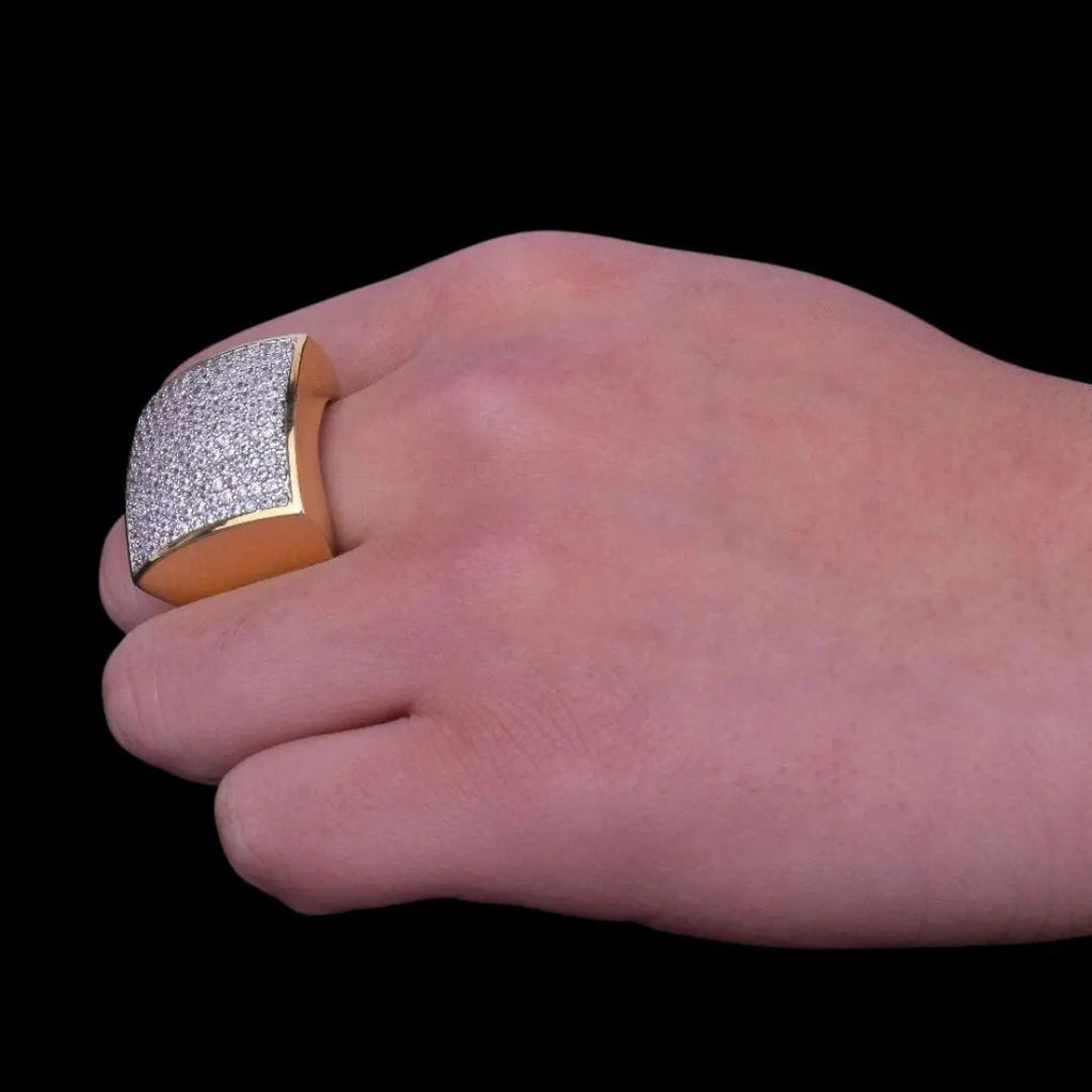 Oval Square Iced Out Ring - Cartice™LuxuryJewelryGoldSilverWatchBraceletNecklaceChainIced-outCubanMoissaniteTarnish-freeStainlessDurablePremiumShinePlatedStatementDiamondAffordable