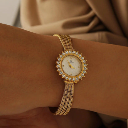 Maria - Cartice™LuxuryJewelryGoldSilverWatchBraceletNecklaceChainIced-outCubanMoissaniteTarnish-freeStainlessDurablePremiumShinePlatedStatementDiamondAffordable
