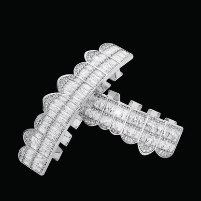 Punk Teeth Iced Out Grillz - Cartice™LuxuryJewelryGoldSilverWatchBraceletNecklaceChainIced-outCubanMoissaniteTarnish-freeStainlessDurablePremiumShinePlatedStatementDiamondAffordable