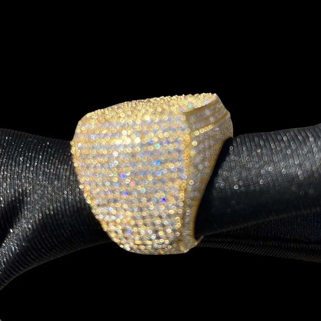 Frost Iced Out Ring - Cartice™LuxuryJewelryGoldSilverWatchBraceletNecklaceChainIced-outCubanMoissaniteTarnish-freeStainlessDurablePremiumShinePlatedStatementDiamondAffordable