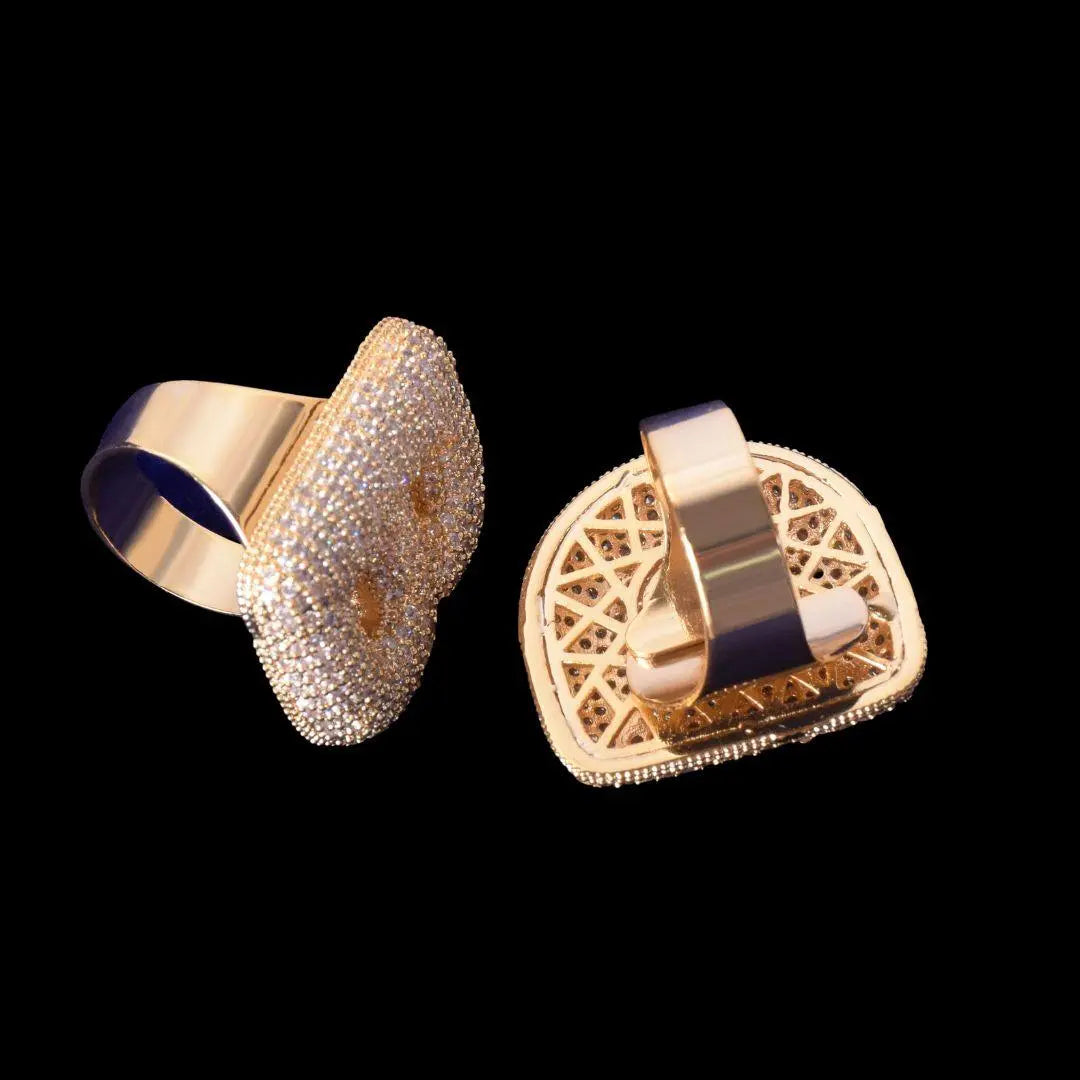 A-Z Initial Custom Letter Iced Out Ring - Cartice™LuxuryJewelryGoldSilverWatchBraceletNecklaceChainIced-outCubanMoissaniteTarnish-freeStainlessDurablePremiumShinePlatedStatementDiamondAffordable