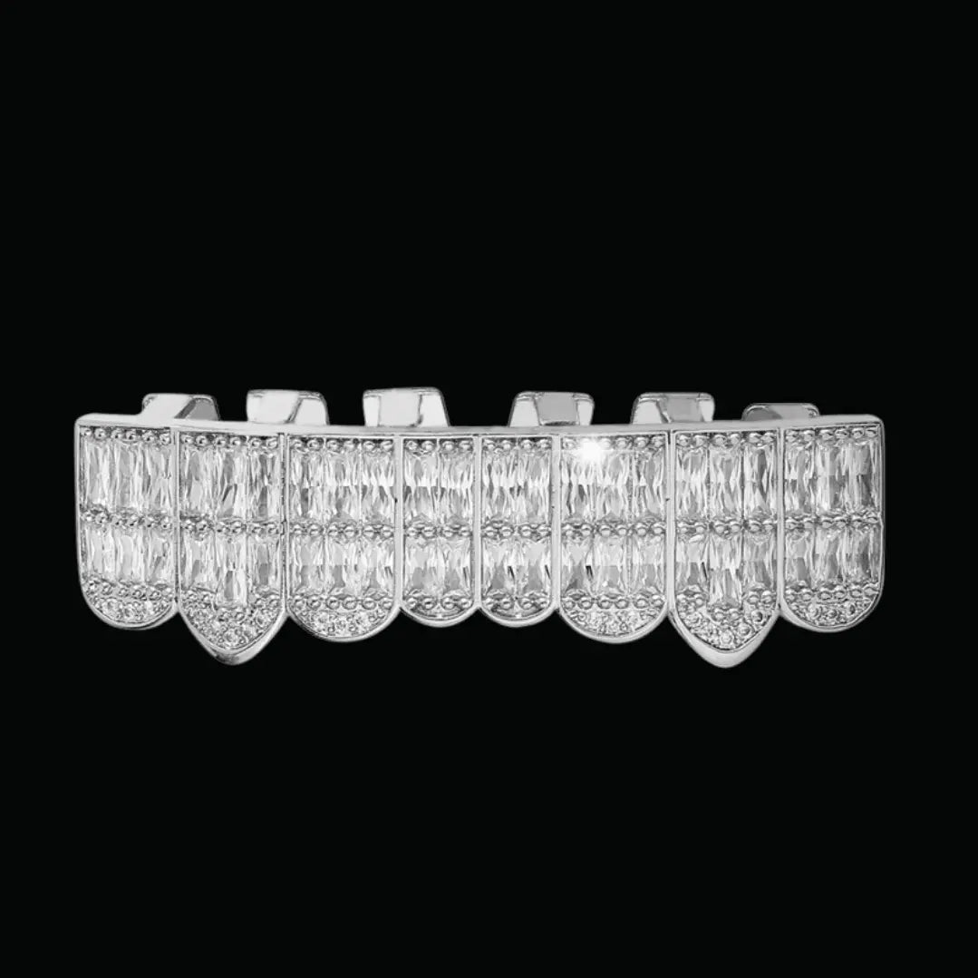 Punk Teeth Iced Out Grillz - Cartice™LuxuryJewelryGoldSilverWatchBraceletNecklaceChainIced-outCubanMoissaniteTarnish-freeStainlessDurablePremiumShinePlatedStatementDiamondAffordable