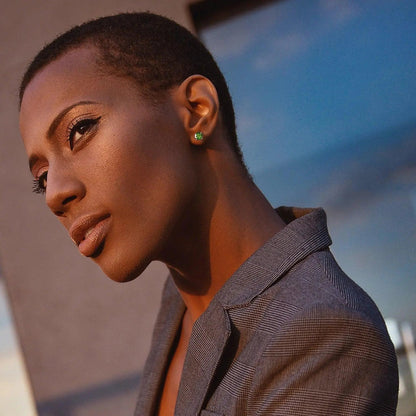 GREEN VVS ROUND 1CT EARRINGS   - White Gold Vermeil - Cartice™LuxuryJewelryGoldSilverWatchBraceletNecklaceChainIced-outCubanMoissaniteTarnish-freeStainlessDurablePremiumShinePlatedStatementDiamondAffordable