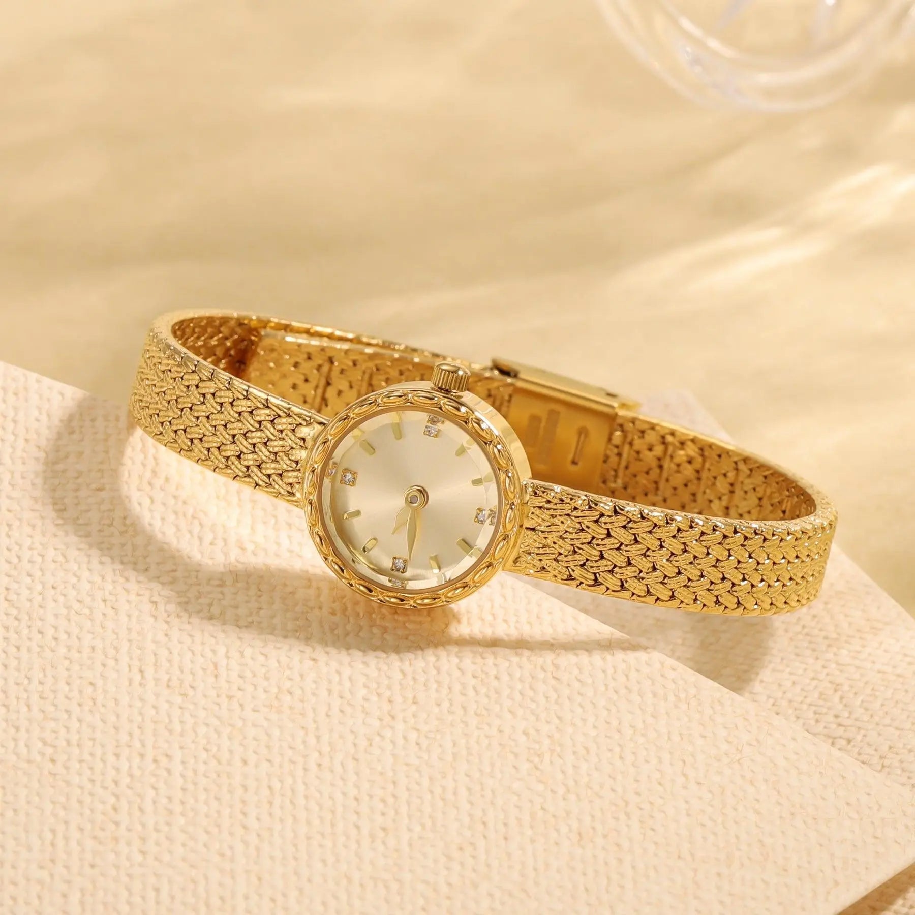 Huro - Cartice™LuxuryJewelryGoldSilverWatchBraceletNecklaceChainIced-outCubanMoissaniteTarnish-freeStainlessDurablePremiumShinePlatedStatementDiamondAffordable