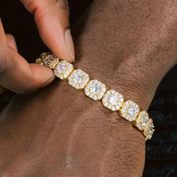 VVS 12MM clustered Bracelet - Gold - Cartice™LuxuryJewelryGoldSilverWatchBraceletNecklaceChainIced-outCubanMoissaniteTarnish-freeStainlessDurablePremiumShinePlatedStatementDiamondAffordable