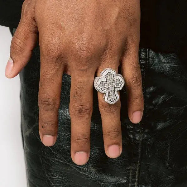 BAGUETTE CROSS RING - Cartice™LuxuryJewelryGoldSilverWatchBraceletNecklaceChainIced-outCubanMoissaniteTarnish-freeStainlessDurablePremiumShinePlatedStatementDiamondAffordable