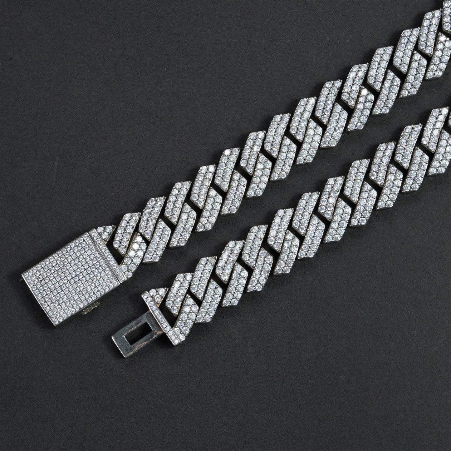 DIAMOND PRONG CUBAN CHAIN 14MM - White Gold - Cartice™LuxuryJewelryGoldSilverWatchBraceletNecklaceChainIced-outCubanMoissaniteTarnish-freeStainlessDurablePremiumShinePlatedStatementDiamondAffordable