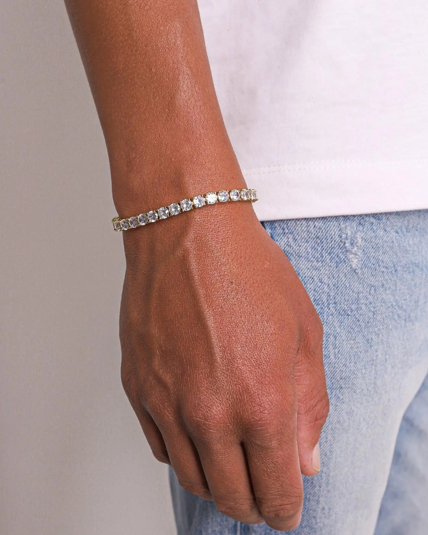 5MM VVS TENNIS bracelet - Gold - Cartice™LuxuryJewelryGoldSilverWatchBraceletNecklaceChainIced-outCubanMoissaniteTarnish-freeStainlessDurablePremiumShinePlatedStatementDiamondAffordable