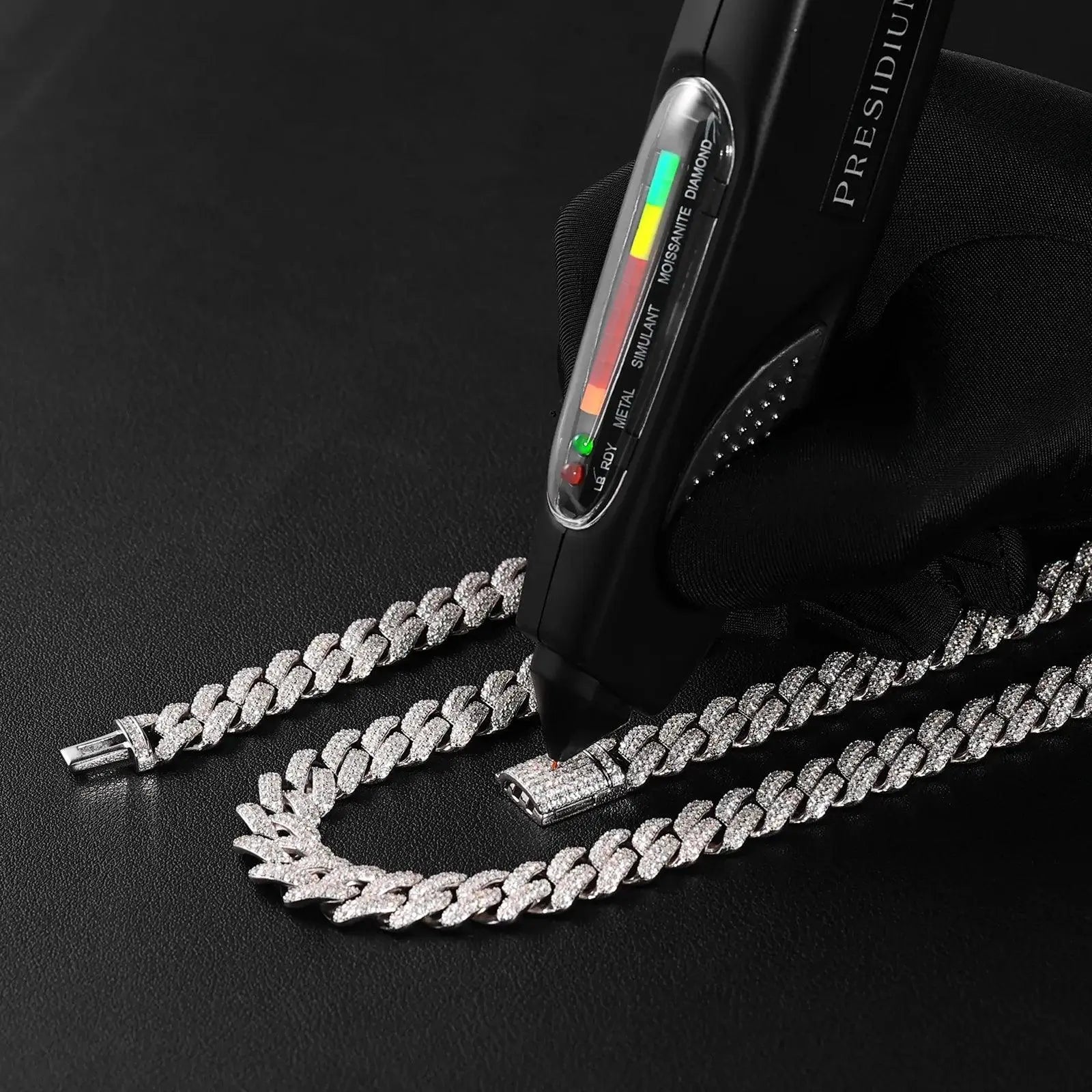 DIAMOND PRONG CUBAN CHAIN 14MM - White Gold - Cartice™LuxuryJewelryGoldSilverWatchBraceletNecklaceChainIced-outCubanMoissaniteTarnish-freeStainlessDurablePremiumShinePlatedStatementDiamondAffordable